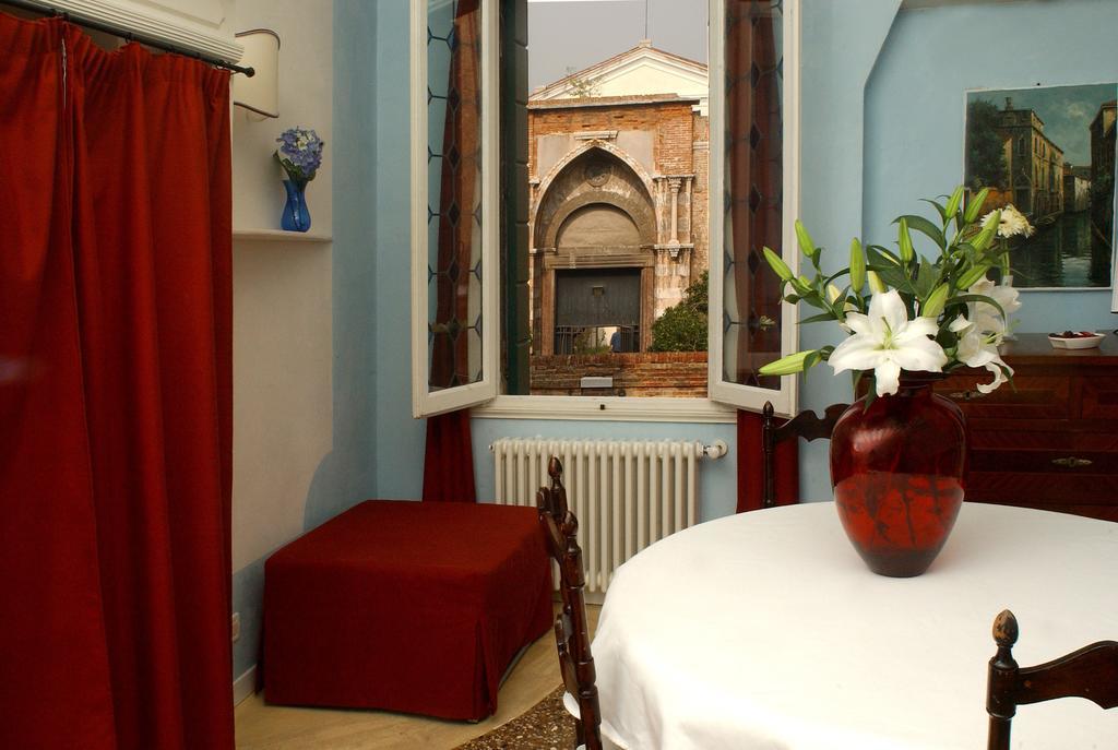 Ca Tornielli Apartment Venedig Zimmer foto